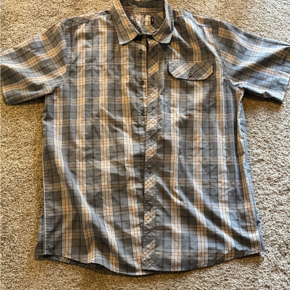 Realtree Gray and Tan Plaid Button Down Shirt